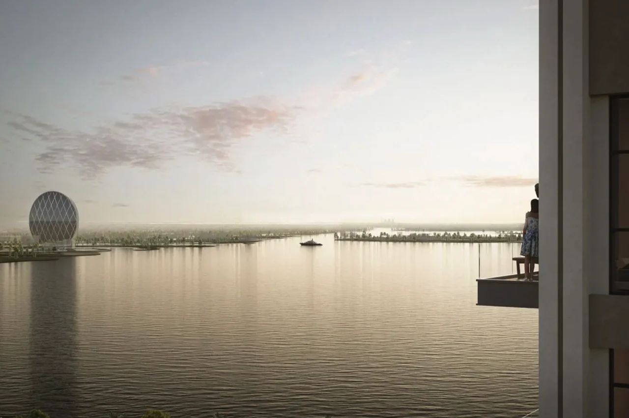 Selina Bay gallery image