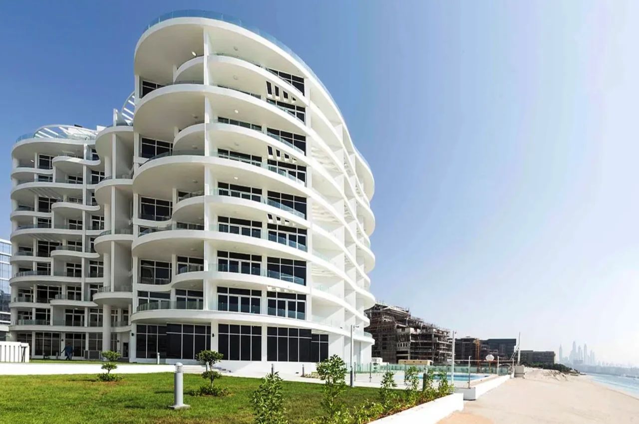 Royal Bay gallery image